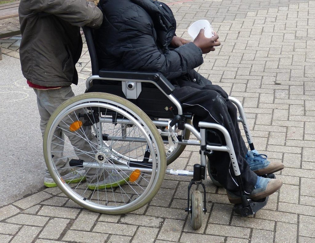 Over ons Ergotherapie Almere ondersteunt ouderen en mensen met chronische aandoeningen bij dagelijkse activiteiten en woningaanpassing